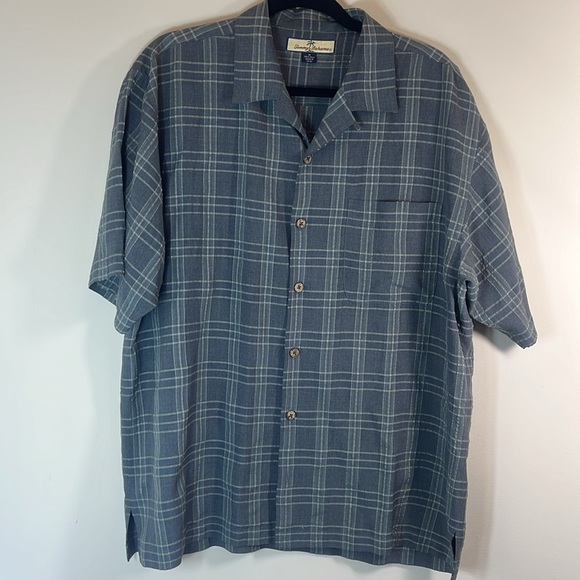 Tommy Bahama 100% Silk Gray & Cream Striped Camp Shirt with Front Pocket Size M - Picture 3 of 8